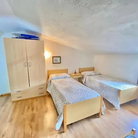 Apartment Casa Fiori 2